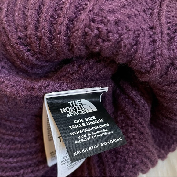 The North Face Women’s Oh Mega Fur Pom Beanie - Picture 7 of 7